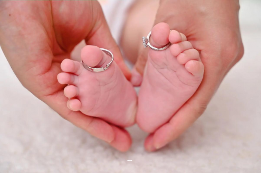 昆山怀孕一般多久会呕吐